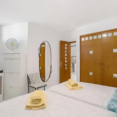 Apartment Geranios 407